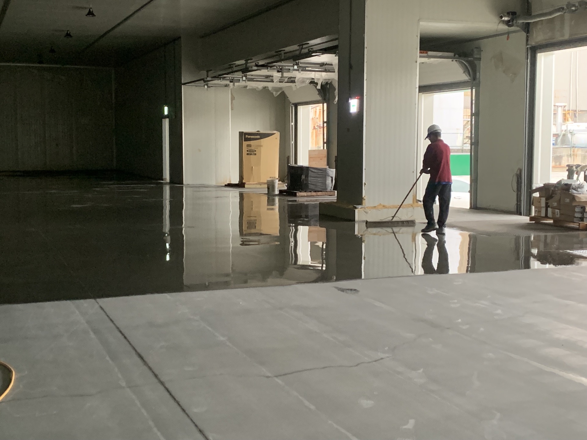 物流倉儲｜台灣知名量販店物流中心｜硬化劑塗抹實錄 10